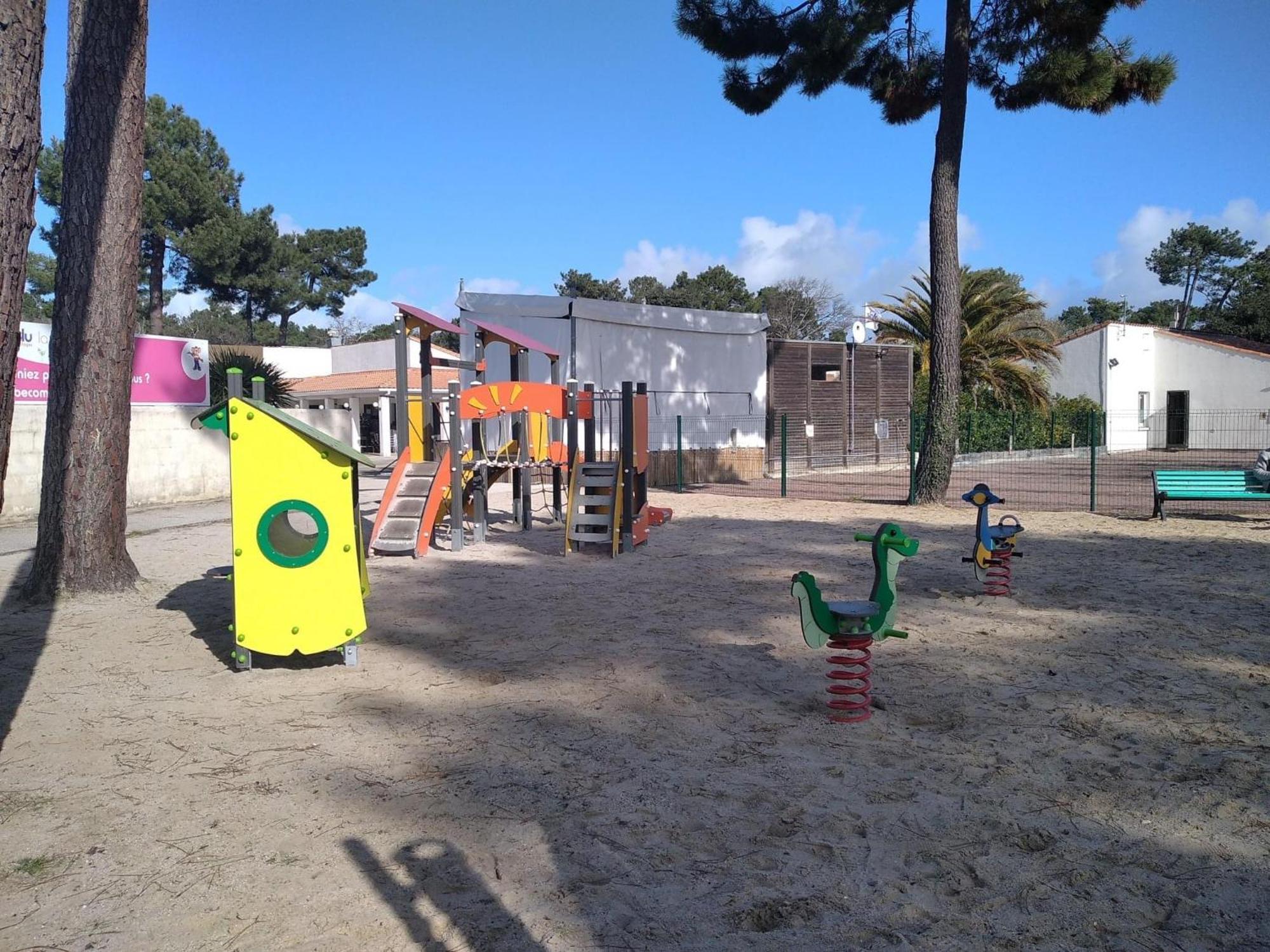 Mobil Marie La Pignade Campsite *
